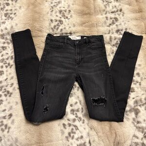 Hollister High Rise Jeans Size 3 Long